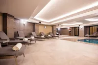 คิวลูซิฟ โรงแรม - 5 ดาว