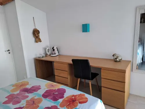 Chambre Indépendante + Salle D'eau à 1,5 km de la Plage des Lecques