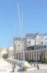 Sunny 2nd-floor apartment facing the sea. Wifi