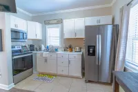 Charming Cottage Retreat with Modern Touches - Cozy Sanctuary Hotels in Montgomery