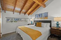 10A Chalet Village, Brian Head - Cozy Cabin Condo, Walk to Lift, Mountain Views.