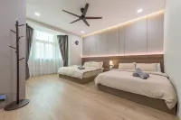 Bukit Tinggi City Centre @ Modern Entire Homestay with Oudoor Mini Cafe 11+1pax