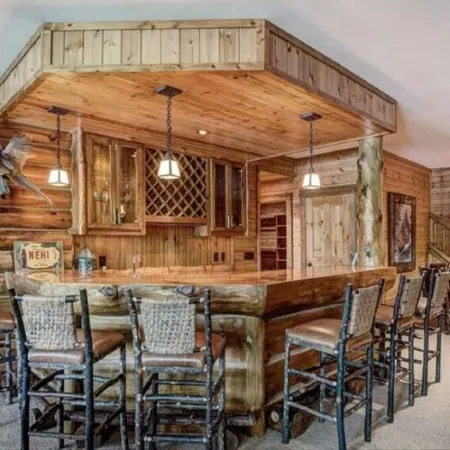 Luxury 7,500‑ Lakefront Lodge, Private Dock & Snowmobile Access