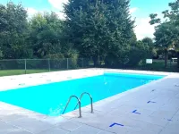 Appartement T2 - Résidence Avec Piscine et Parc Hotels in Marans