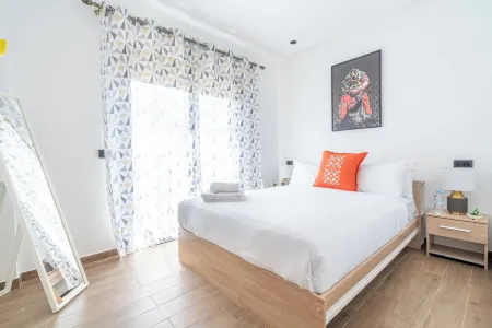 Elegant and Bright Studio