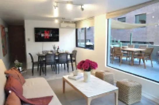 Design & Comfort- Few steps from Costanera Center