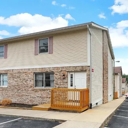 Completely Remodeled 3-bedroom condo in superb Bloomington! Enjoy your stay