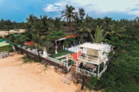 Nasya's Beach Side Cottages Hoteles en 