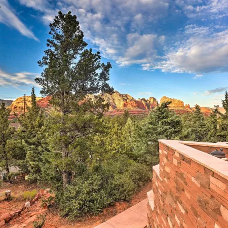 Mountain-View Patio: Sedona Suite Near Trails