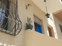 beautiful Maisonette with underlying Garage!