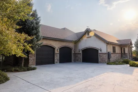 Spacious Luxury Heber House