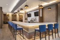 Embassy Suites by Hilton Cleveland Rockside - bar