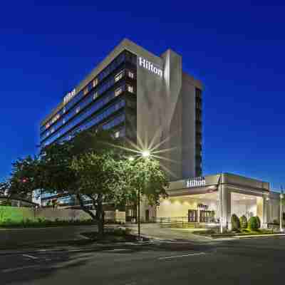 Hilton Waco Hotel Exterior