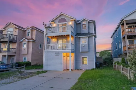 Salty 7 – Oceanfront 8BR Retreat w/ Pool, Game Room & Breathtaking Views