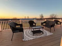The Lakeview House-Stunning Views-Game Room