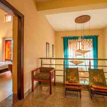 Stayvista @ Taruchaya Japanese Interiors/ Raichak Rooms