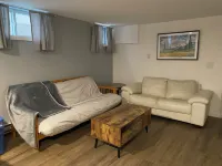 Your private suite awaits.Half a block from Gryro park. Quite safe area! Hotels in Trail