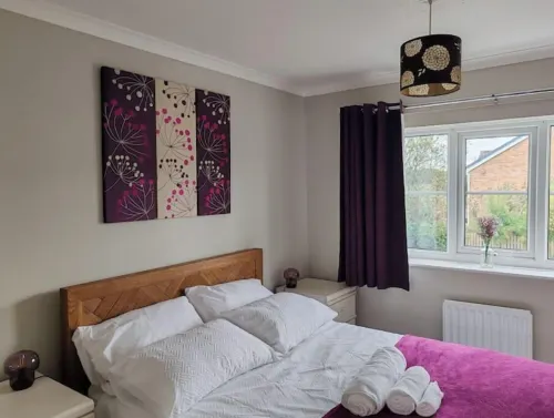 3 BED HOUSE, UPTO 5 GUESTS