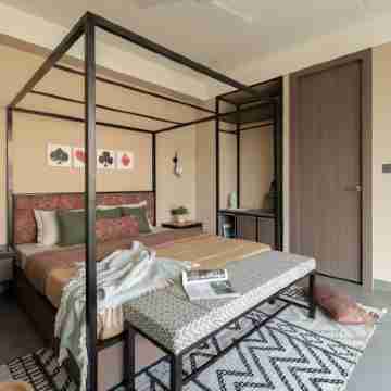 An opulent 4 bed villa resonating a quaint outhouse in the heart of Pink City! Rooms