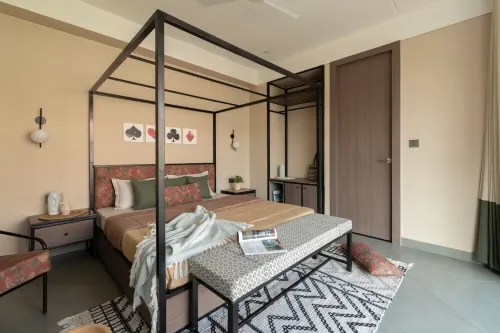 An opulent 4 bed villa resonating a quaint outhouse in the heart of Pink City!