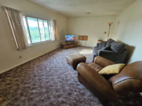 Cozy apartment on the western slope. Pet friendly.