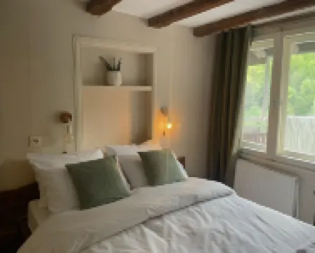 Balkans Serendipity - Artistic forest house Hotels in 