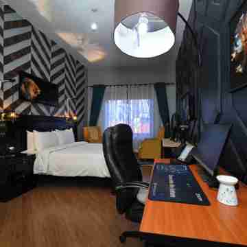 Cascade Cove 3-bedroom villa in Kampala - Jacuzzi and Gazebo with Fountain Rooms