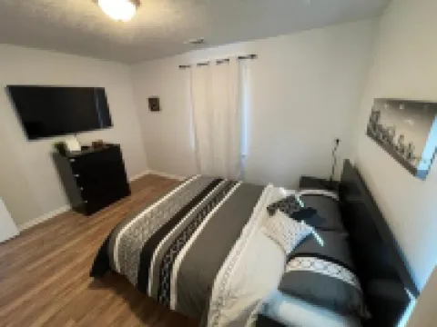 Newnan, Sauber, Ruhiges, Frisch Renoviertes Komplettes Haus