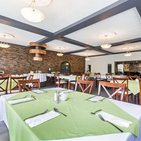 Travelodge by Wyndham Trois-Rivieres
