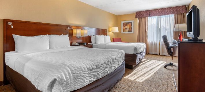 Clarion Hotel Conference Center on Lake Erie Hotels in Chautauqua County