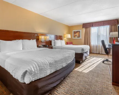 Clarion Hotel Conference Center on Lake Erie Dunkirk otelleri