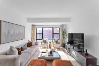 Luxurious 3BR/2BA Modern Haven Downtown Stamford