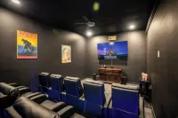 7BR Chateau in Massanutten, Sleeps 18