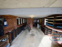 Gravity Stayz - 5min ride to the Mogo Trails and beautiful beaches Hotels in Batehaven