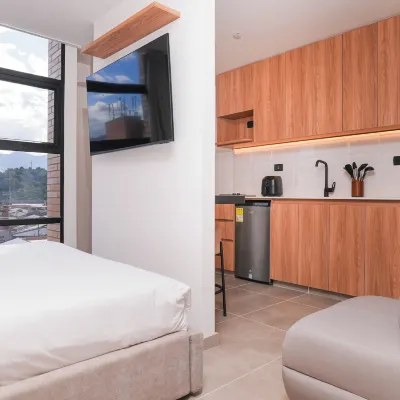 Metropolitan Living by HOUSY Hotels near Coltejer Building