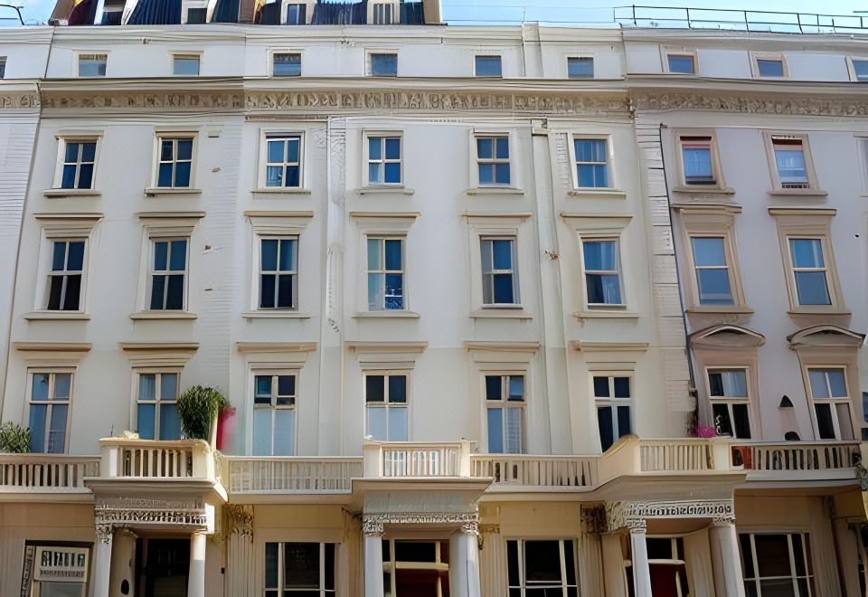 애스터 빅토리아 호스텔