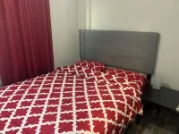 Fully furnished 3 bedrooms Hotels in Thompson