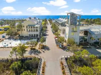 Walk2Beach & Pools, Golf Cart, Family Friendly, 4Br
