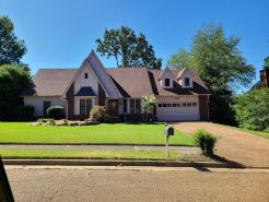 Vacation home just 21 minutes from Historic Beale Street and Graceland
