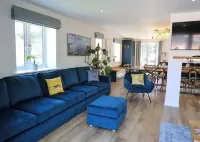 Bramley Suite - The Apple Barn at Hungarian Hall, Pettistree, Woodbridge Hotels in Woodbridge