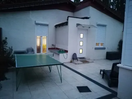 House Antony free parking near Paris Отели рядом со станцией Antony Railway Station