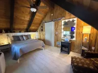 Cool Western Cabin & A Short Walk Whiskey Row