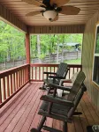 3-bedroom 2.5 bath lake house in wonderful Drasco with AC, WiFi. Enjoy your stay