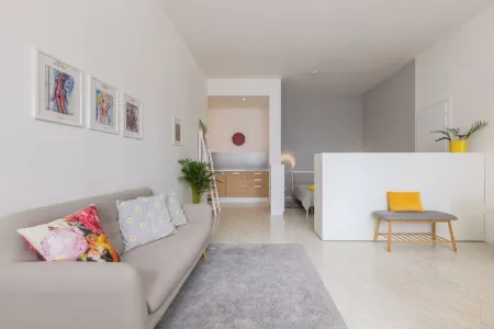 Apartment for Two People – 1 Minute from the Sea and Close to the City Center