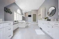 Luxury Retreat. Grand Cape Cod Estate w/Hot Tub