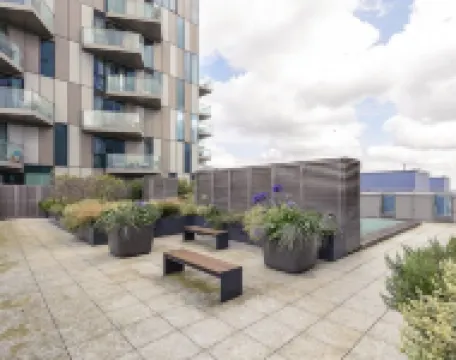 Optical Luxury Cozy Clean 20mins  to Central LondonStudio