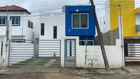 CASA LUNA con 3 habitciones alberca y wifi