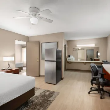 Travelodge by Wyndham Parker