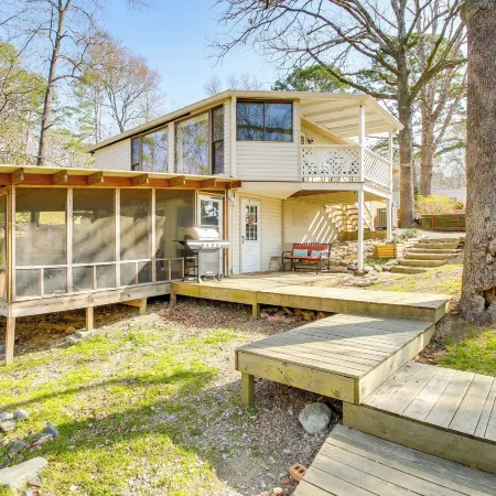 Lake Hamilton Family Gem Hot Tub and Boat Slip! Hoteles en Piney