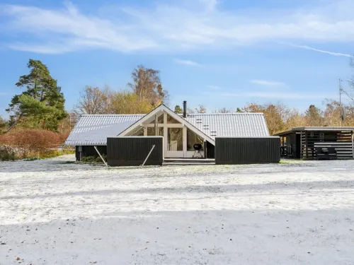 "Janik" - 1.3km from the sea Hotels in Græsted